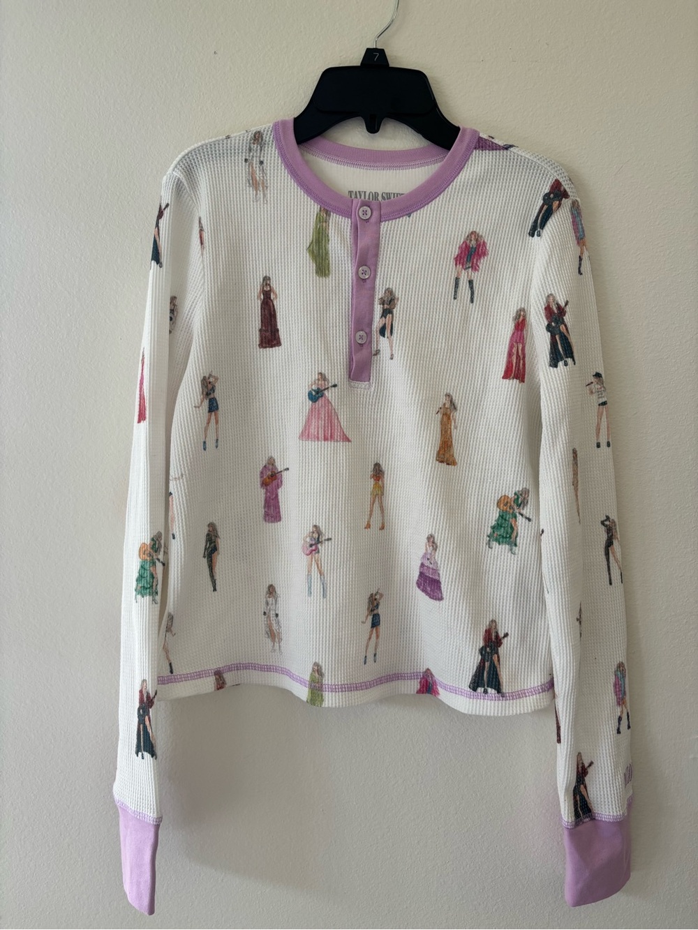 Taylor Swift White & Lilac Long Sleeve Henley Top Pajama Set. Size S